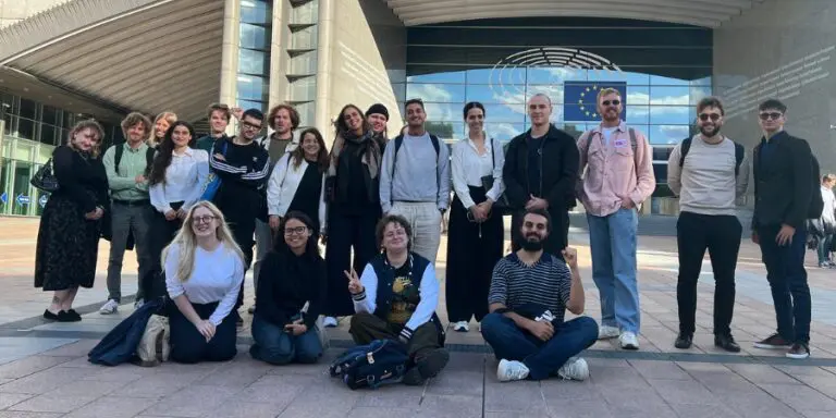 Sesión en Bruselas del curso de jóvenes sindicalistas con participación de la USO