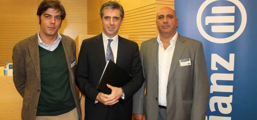 Firma del convenio colectivo de Allianz Seguros