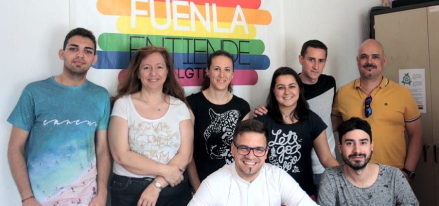 Reunión con `Fuenla Entiende´ para abordar el caso de LGTBIfobia en el C.C. Plaza de la Estación