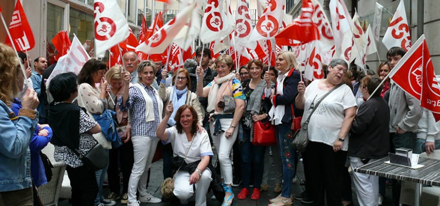 Los trabajadores de limpieza en Cantabria rechazan el 1% de subida salarial y no descartan la huelga