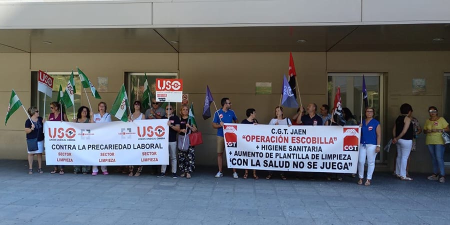 Las limpiadoras de los hospitales de Jaén denuncian la sobrecarga de trabajo por falta de plantilla
