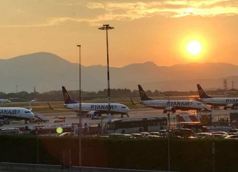 Primera jornada de huelga de TCP de Ryanair: 24 cancelaciones y un seguimiento del 50%