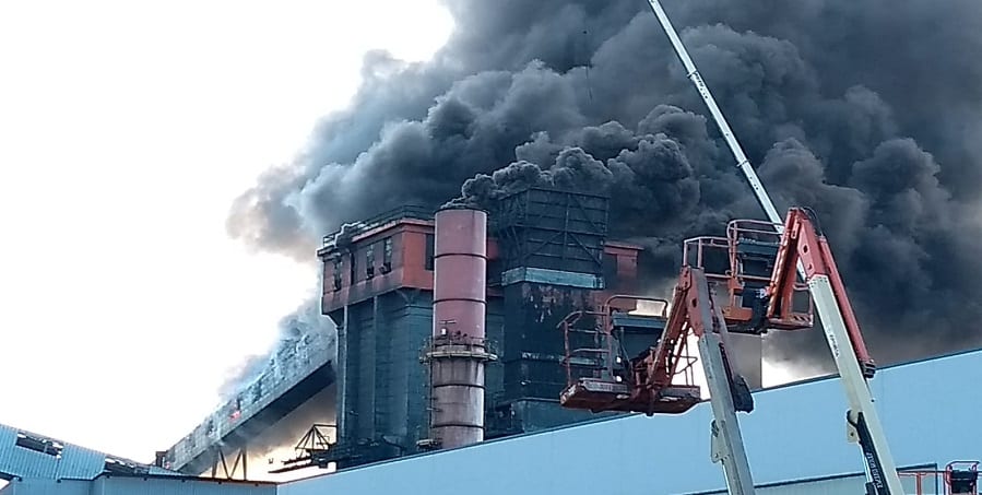 USO-Asturias pide investigar a fondo el incendio de Arcelor y se alegra de que no haya víctimas