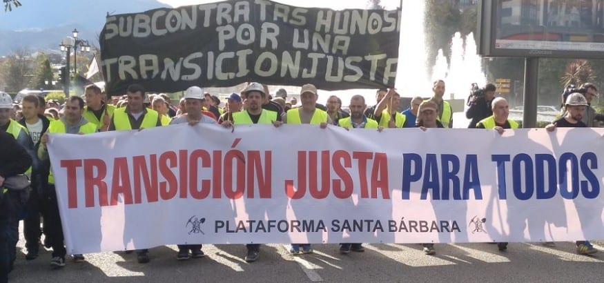 La marcha a pie por la igualdad de las contratas de la minería en el Plan del Carbón llega a Oviedo