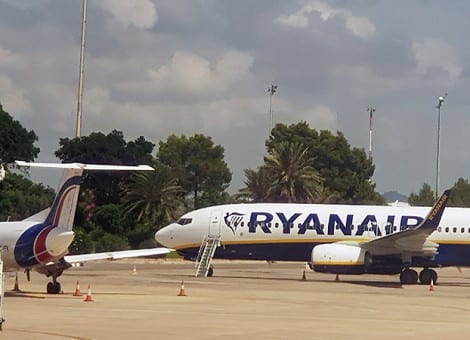 Los TCP de Ryanair llegan a un acuerdo con la compañía y desconvocan las jornadas de huelga