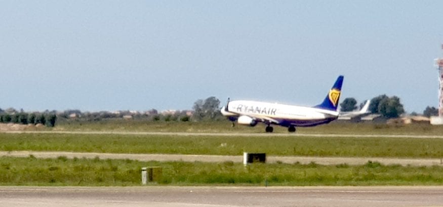 USO y SITCPLA denuncian ante Inspección que Ryanair no ha convertido los contratos de 400 TCP