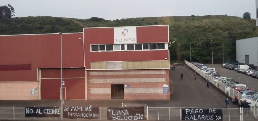 Los trabajadores de Tuinsa Norte en Gijón comienzan un encierro por el cobro de sus nóminas