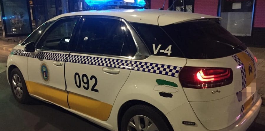 La Policía Local de Badajoz ya usa cepos en coches mal estacionados en el  Casco Antiguo - Badajoz - COPE