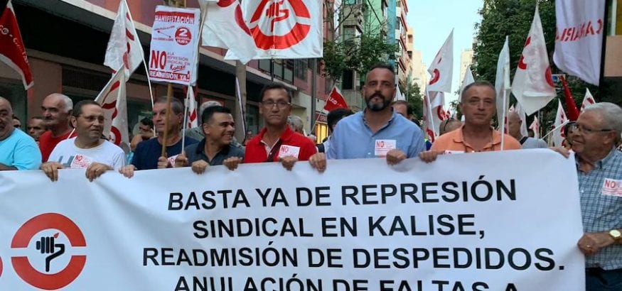 Multitudinaria manifestación en Las Palmas contra los despidos y sanciones en Kalise