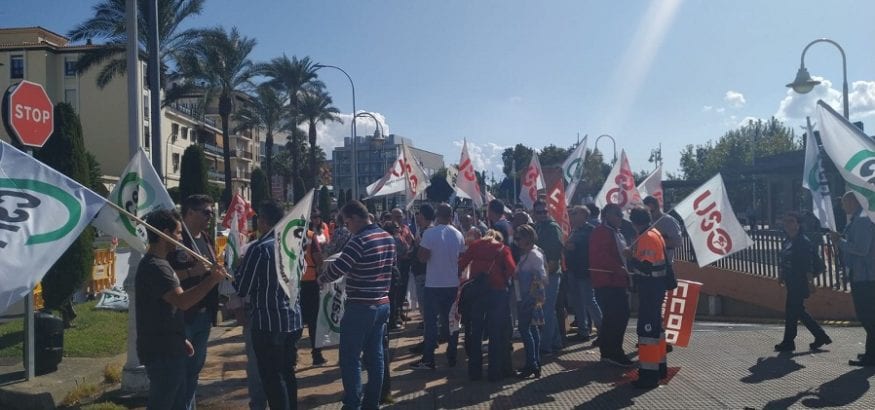 Los trabajadores de Ambulancias Tenorio irán a huelga indefinida a partir del 1 de noviembre