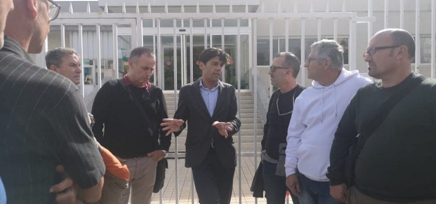 Joaquín Pérez visita a los trabajadores de Kalise tras una reunión de mediación con la empresa