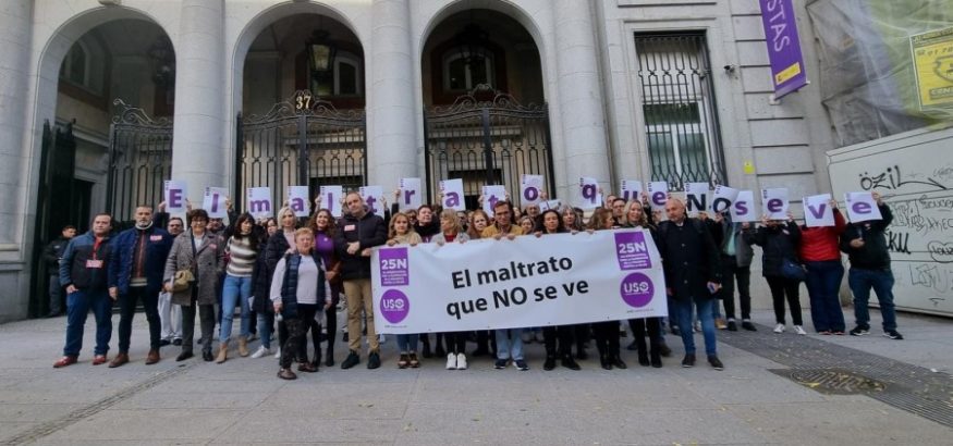 Concentración 25N USO: “El maltrato que NO se ve” Concentración 25N USO: “El maltrato que NO se ve”