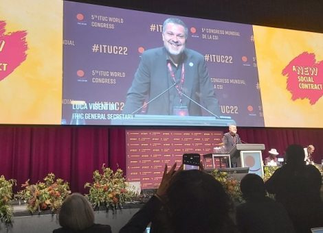 El V Congreso de la CSI elige a Luca Visentini como nuevo secretario general