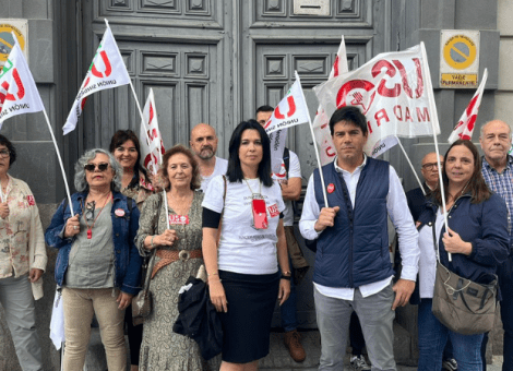El secretario general de USO visita a los huelguistas de Justicia en el Ministerio