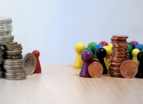 Las familias españolas, acorraladas por la inflación y las políticas del BCE
