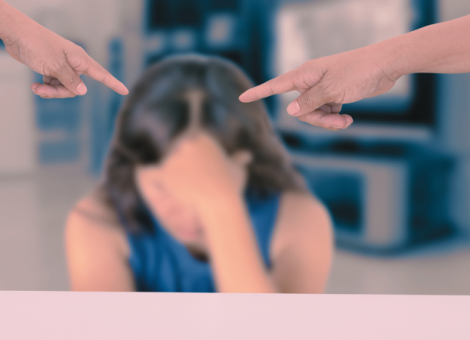La violencia institucional, una vulneración de los derechos de la infancia y las mujeres