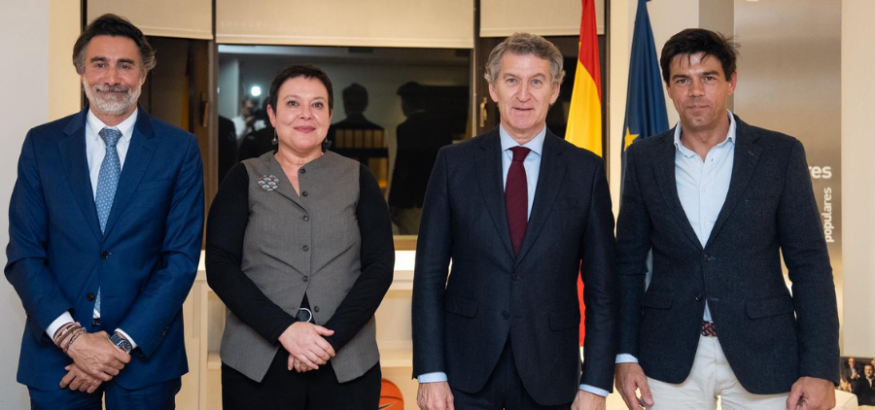 El secretario general de USO se reúne con el líder del PP y de la oposición