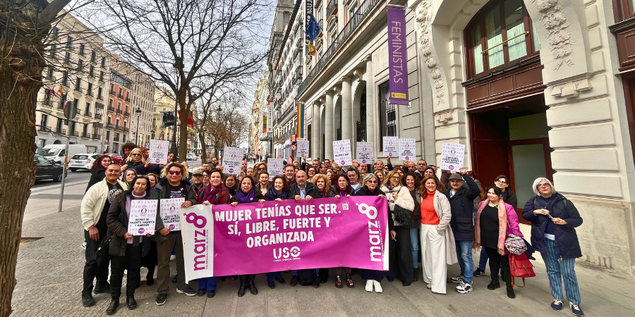 Los derechos de las mujeres en España: de la tutela marital a la igualdad activa Los derechos de las mujeres en España: de la tutela marital a la igualdad activa