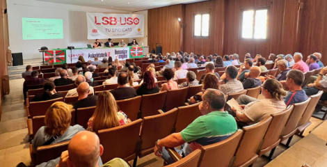 Pérez participa en la asamblea de LSB-USO Euskadi para trazar la hoja de ruta sindical Pérez participa en la asamblea de LSB-USO Euskadi para trazar la hoja de ruta sindical